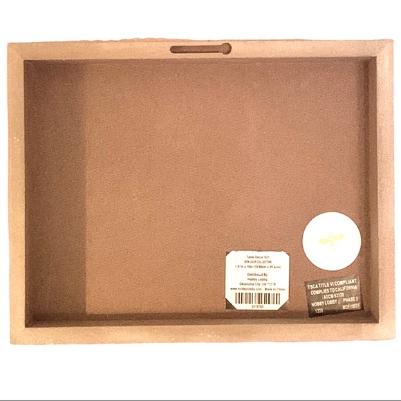 Bon Jour Collection White & Black Panther Home Wall Decor - Picture 3 of 3